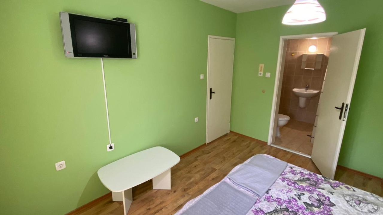 J&Z Rooms 布尔加斯 外观 照片